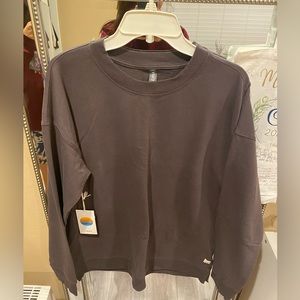 Vuori crewneck sweater